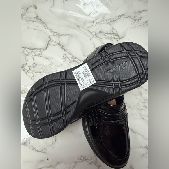 Clarks Ellowyn Women's Shiny Black Penny Loafers US Size 6 - Picture 7 of 8